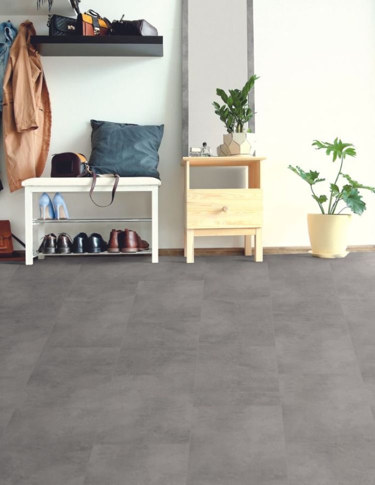 tile flooring in a Baton Rouge entryway